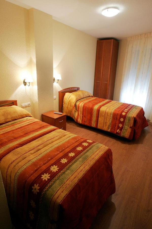 Hostal Hispanico II سلامنكا الغرفة الصورة